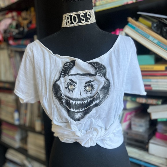 Hand Painted Tee - Picture 3 of 8